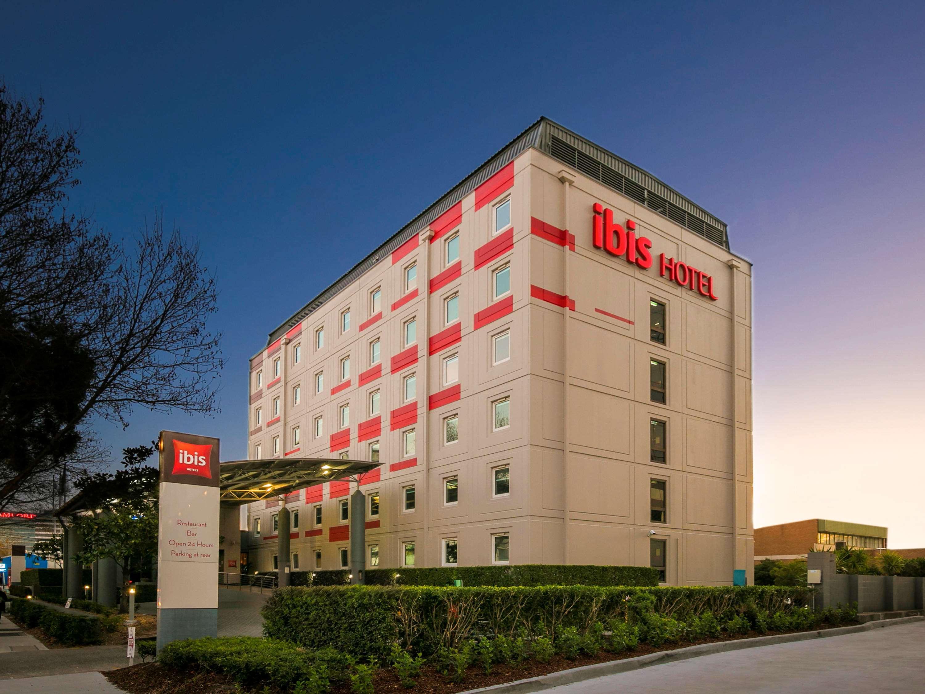 Ibis Sydney Airport Hotel Exterior photo